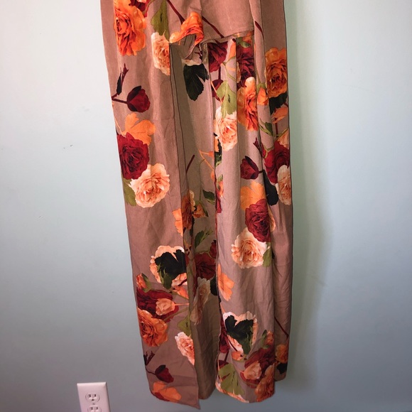 High Low Windsor Dress - Picture 3 of 7